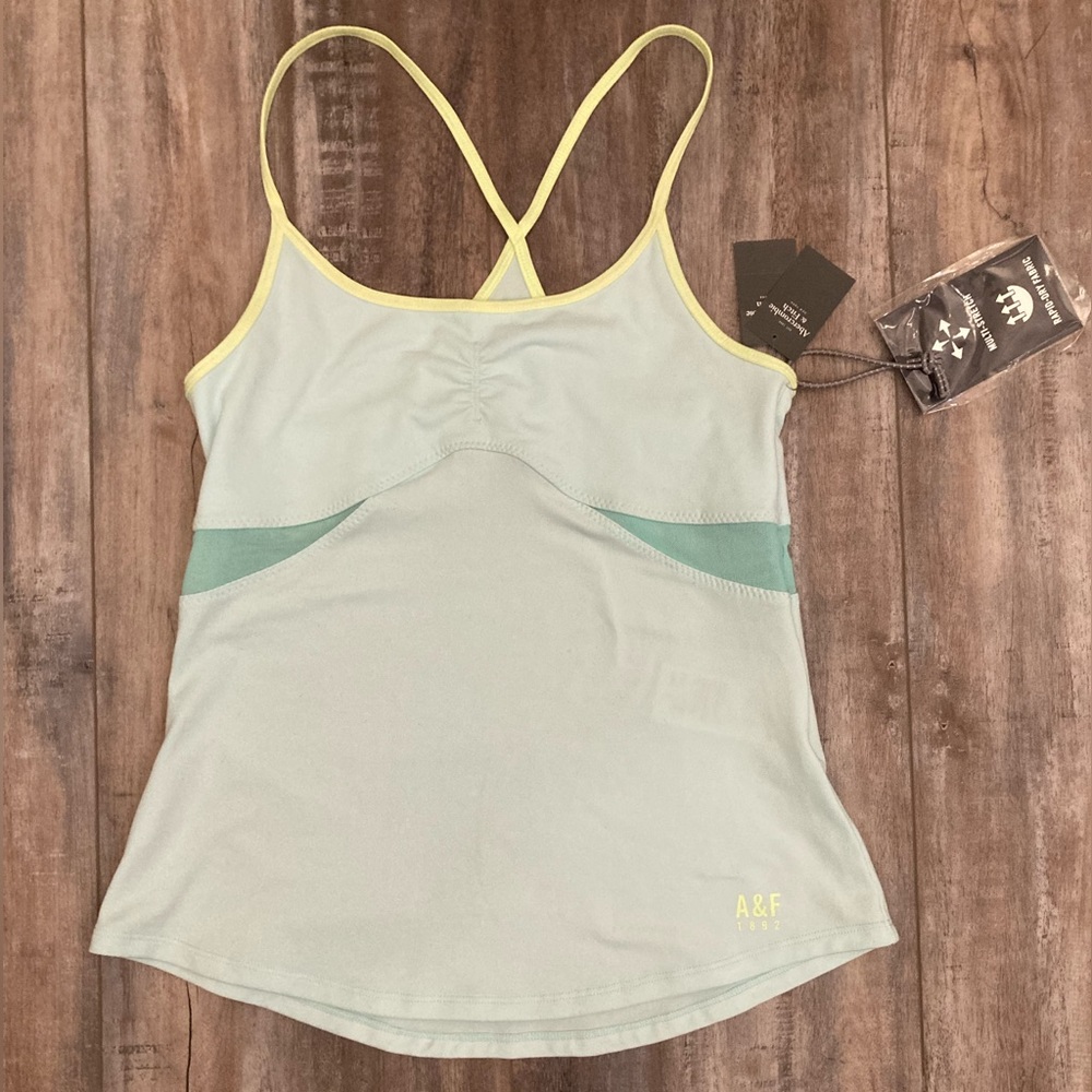 Y2K Abercrombie and Fitch active top NWT size small